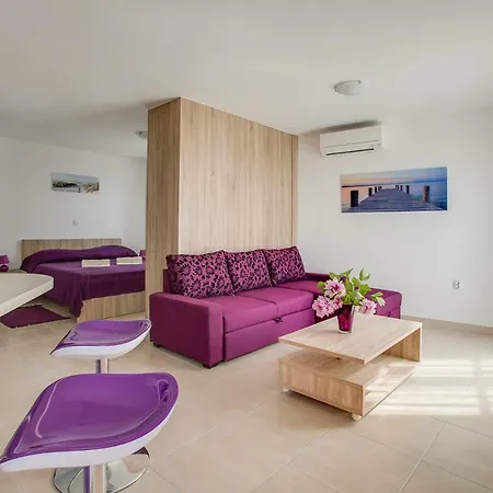 Ivan 813 Apartment Medulin